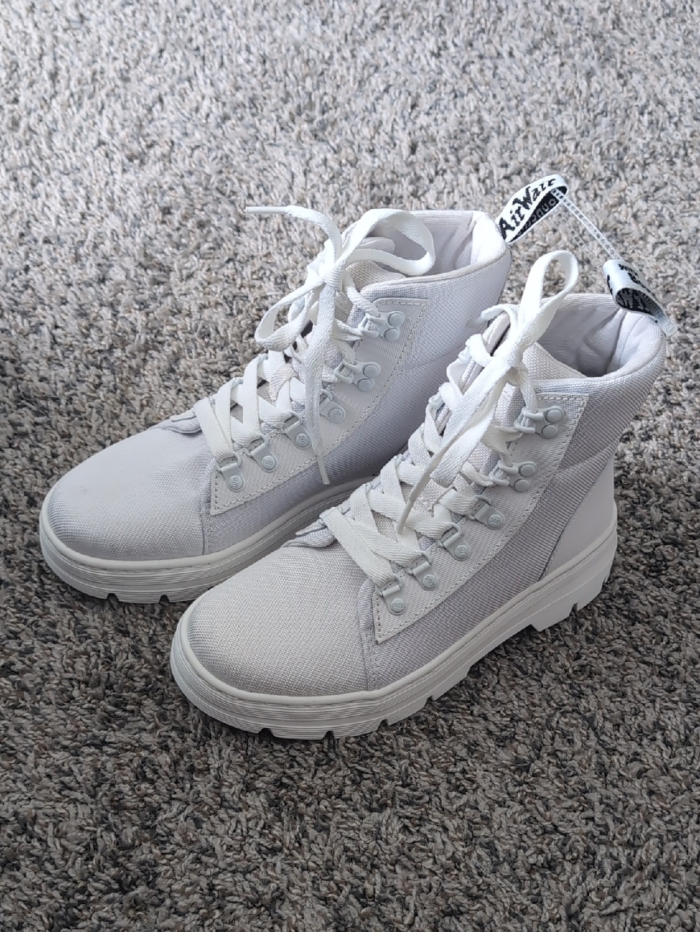 NWT Dr. Martens Combs Women's Poly Casual Boots - Picture 3 of 10
